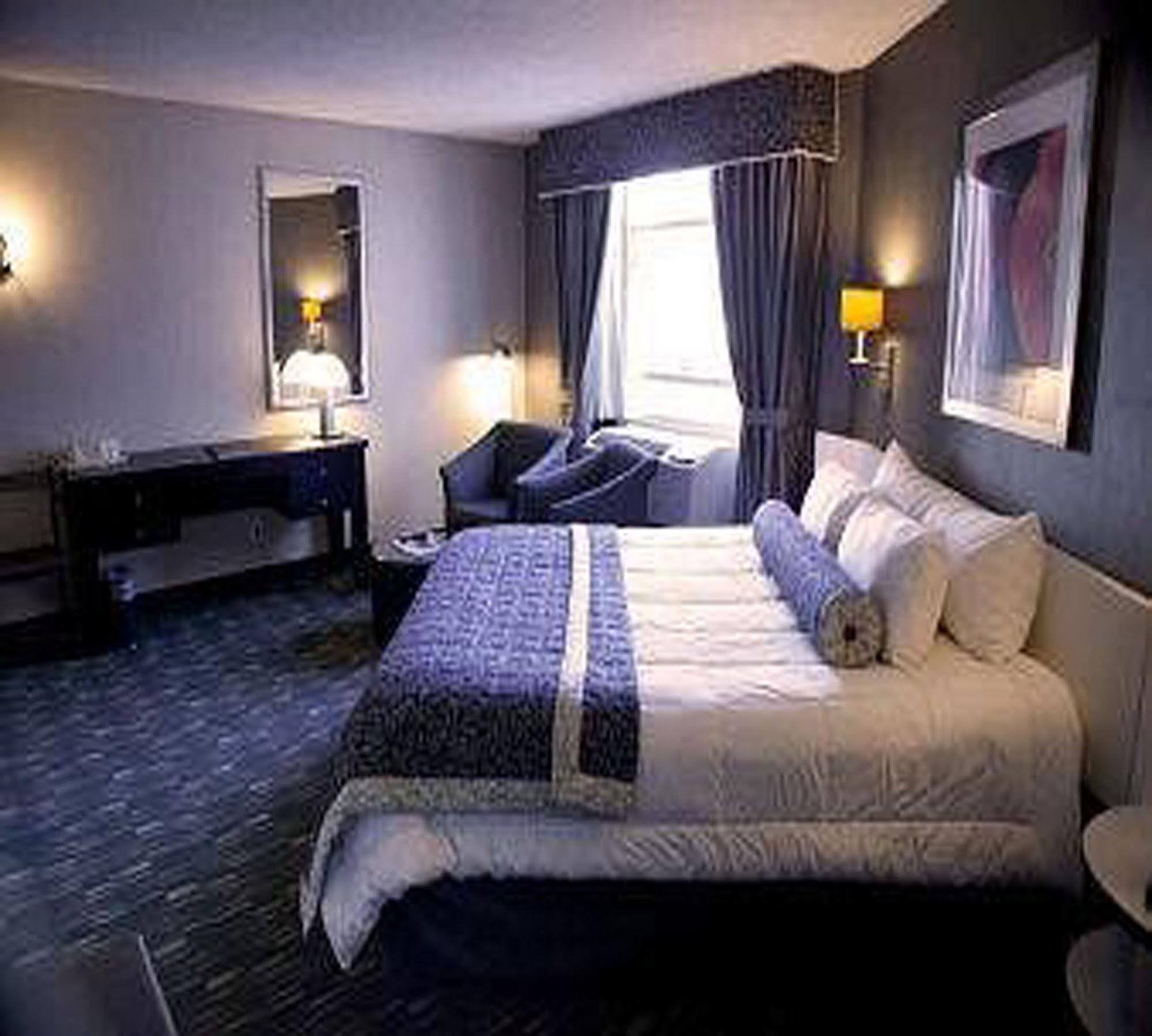 Ramada Plaza By Wyndham West Hollywood Hotel & Suites Los Angeles Pokoj fotografie
